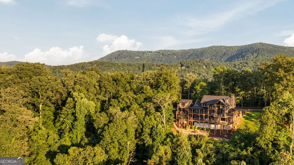684 Overlook DR Blue Ridge, GA 30513