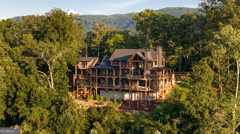 684 Overlook DR Blue Ridge, GA 30513