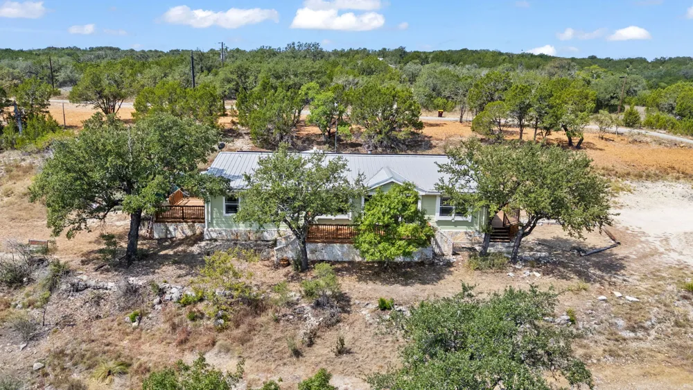 601 Lost Valley Road Dripping Springs, TX 78620
