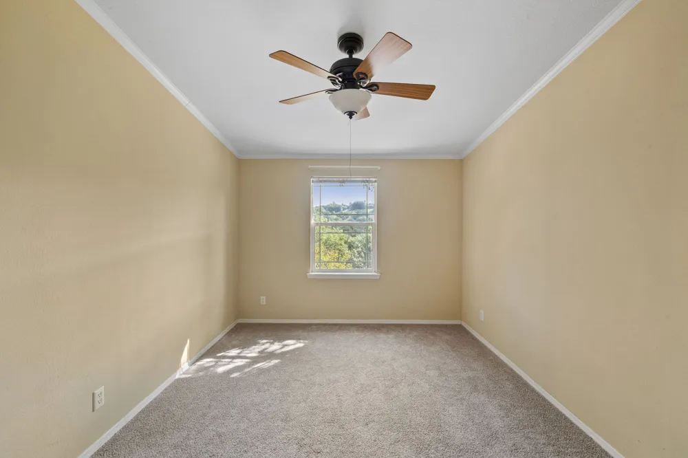 601 Lost Valley Road Dripping Springs, TX 78620