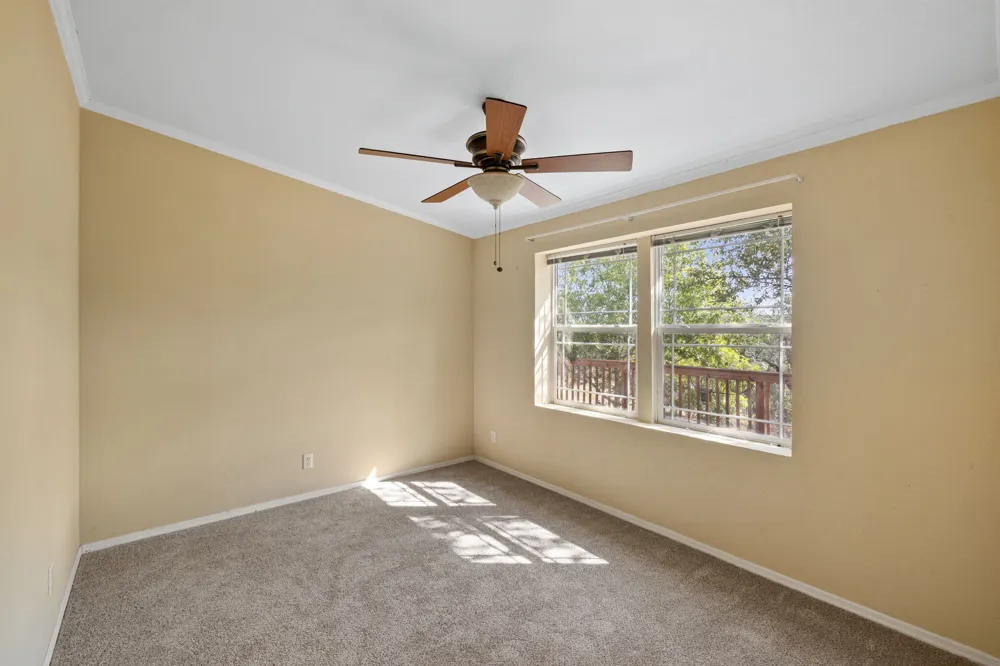 601 Lost Valley Road Dripping Springs, TX 78620