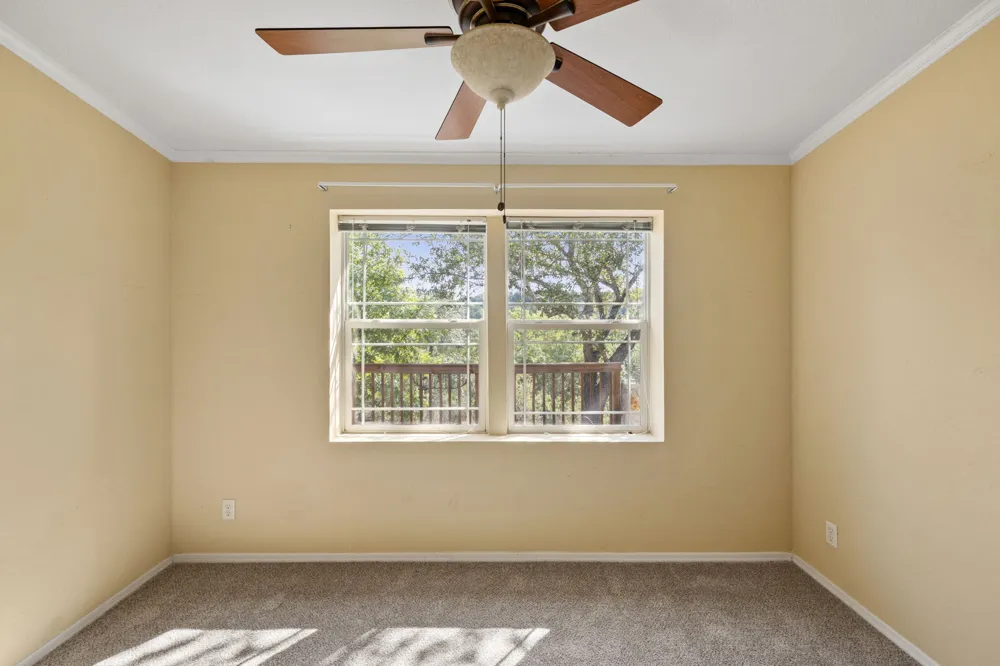 601 Lost Valley Road Dripping Springs, TX 78620
