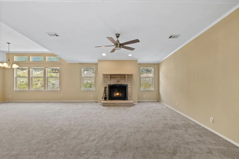 601 Lost Valley Road Dripping Springs, TX 78620