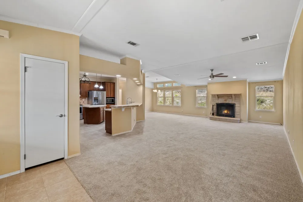 601 Lost Valley Road Dripping Springs, TX 78620