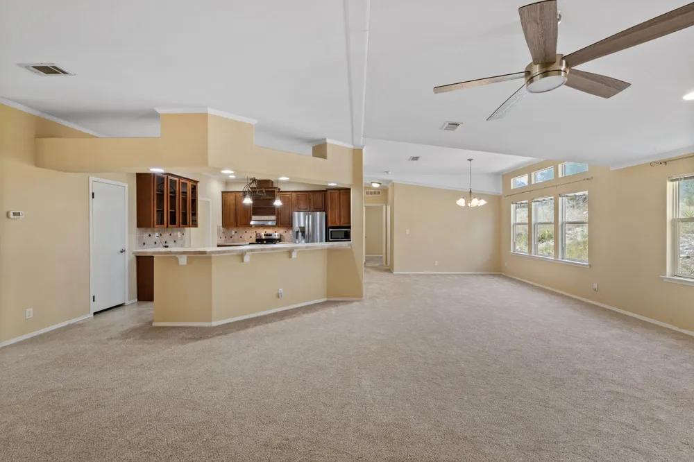 601 Lost Valley Road Dripping Springs, TX 78620
