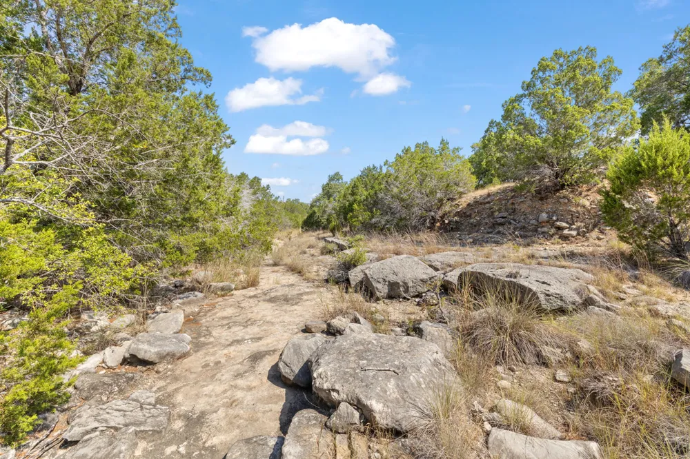 601 Lost Valley Road Dripping Springs, TX 78620