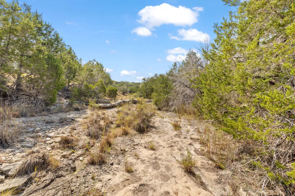 601 Lost Valley Road Dripping Springs, TX 78620