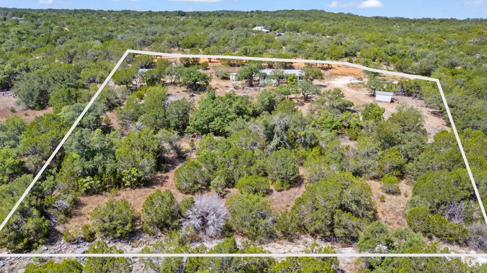 601 Lost Valley Road Dripping Springs, TX 78620