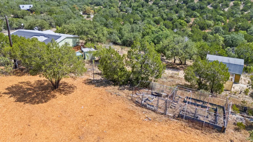 601 Lost Valley Road Dripping Springs, TX 78620