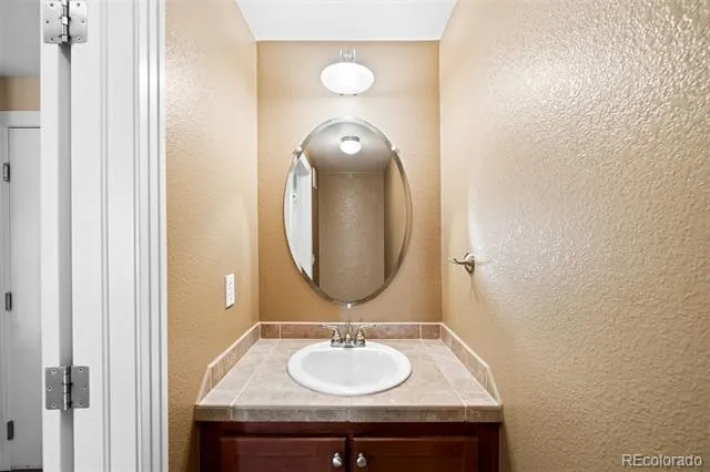 9019 E Panorama Circle #D211 Centennial, CO 80112