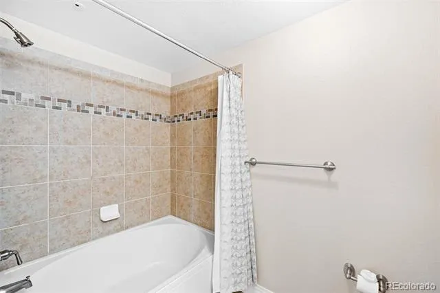 9019 E Panorama Circle #D211 Centennial, CO 80112