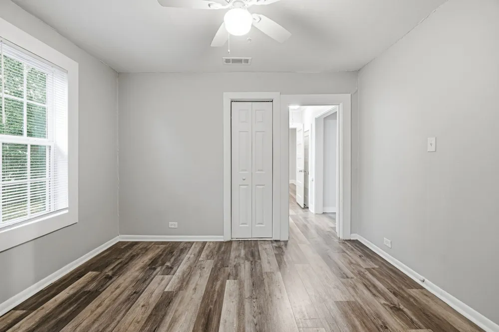 908 Forrest Avenue Cleburne, TX 76033