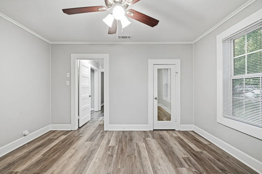 908 Forrest Avenue Cleburne, TX 76033