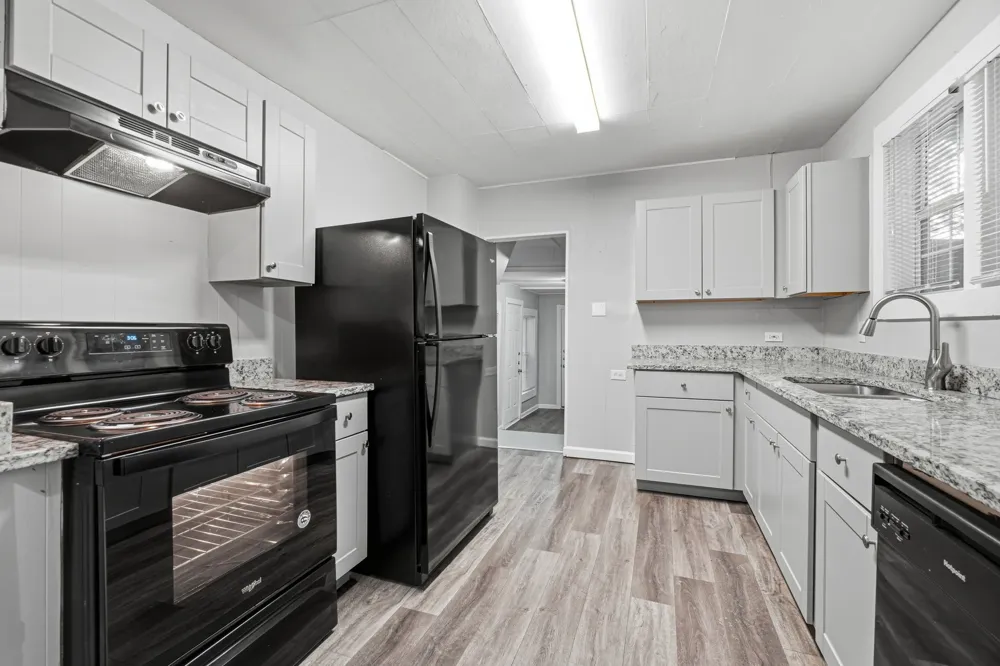 908 Forrest Avenue Cleburne, TX 76033