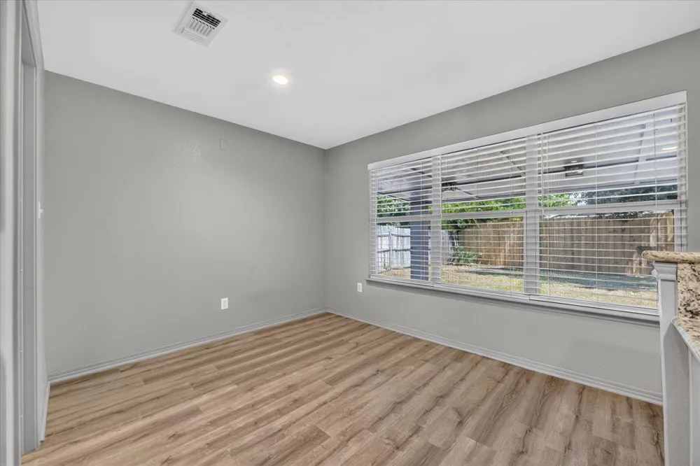 279 Vaden Avenue Burleson, TX 76028