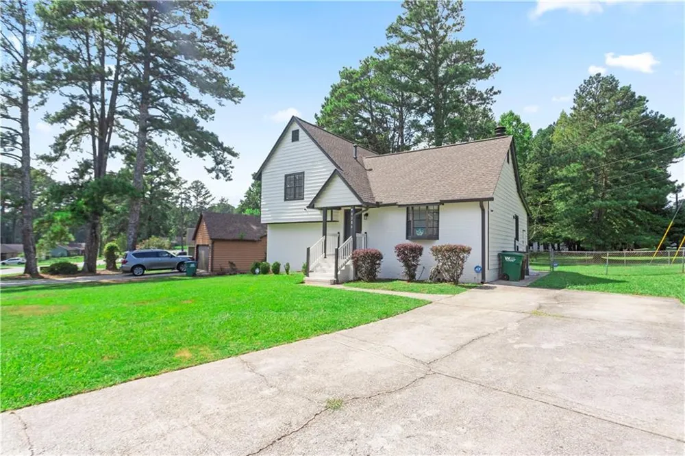 9386 Woodknoll Lane Jonesboro, GA 30238