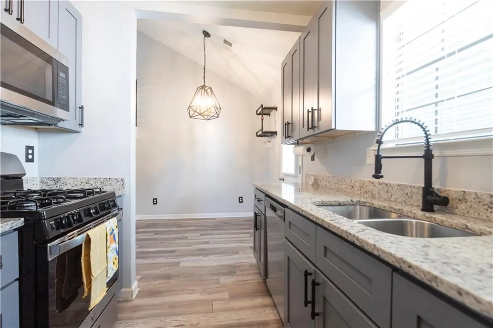 9386 Woodknoll Lane Jonesboro, GA 30238
