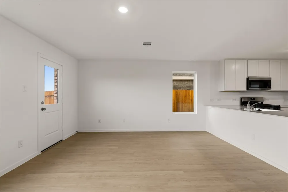 1427 Parks Edge Lane Angleton, TX 77515
