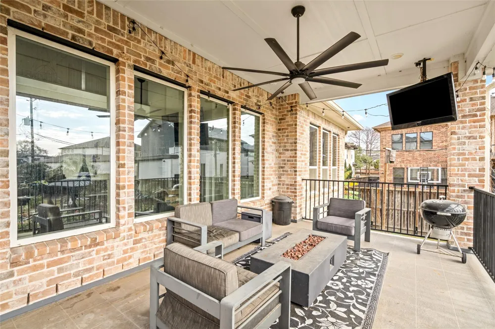 5319 Braesheather Drive Houston, TX 77096