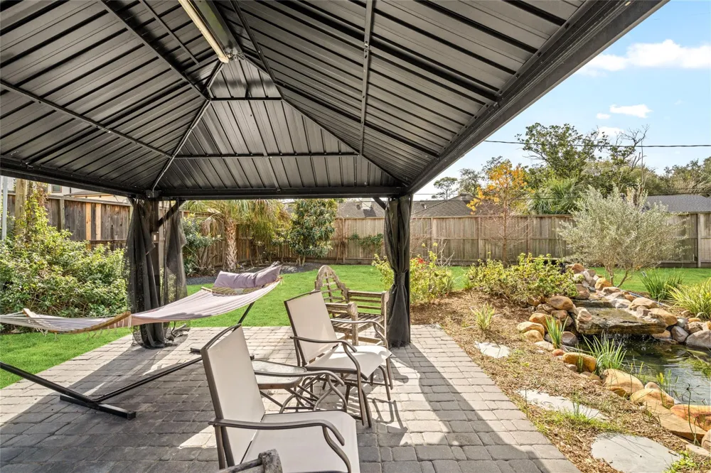 5319 Braesheather Drive Houston, TX 77096