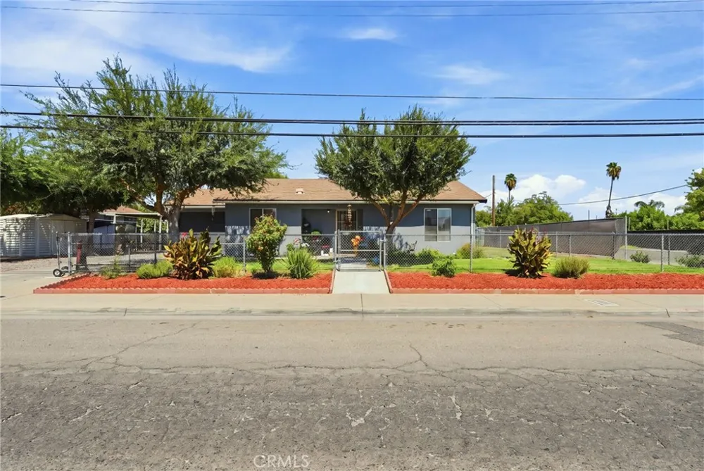 1208 South Orange Cove, CA 93646