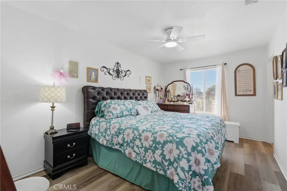 1208 South Orange Cove, CA 93646