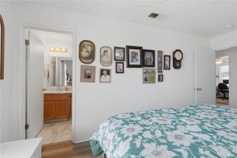 1208 South Orange Cove, CA 93646