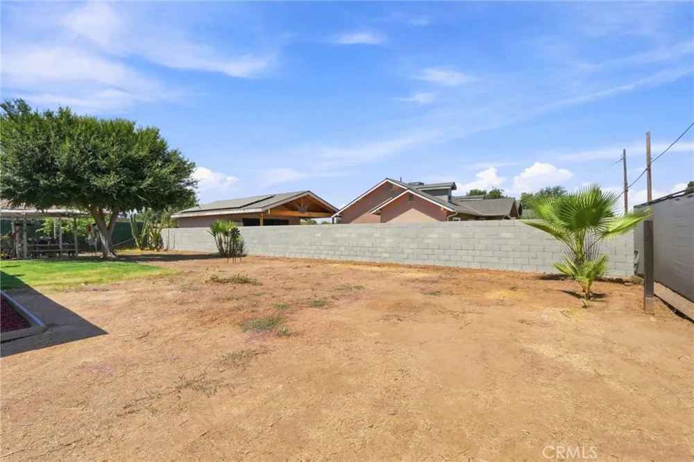 1208 South Orange Cove, CA 93646