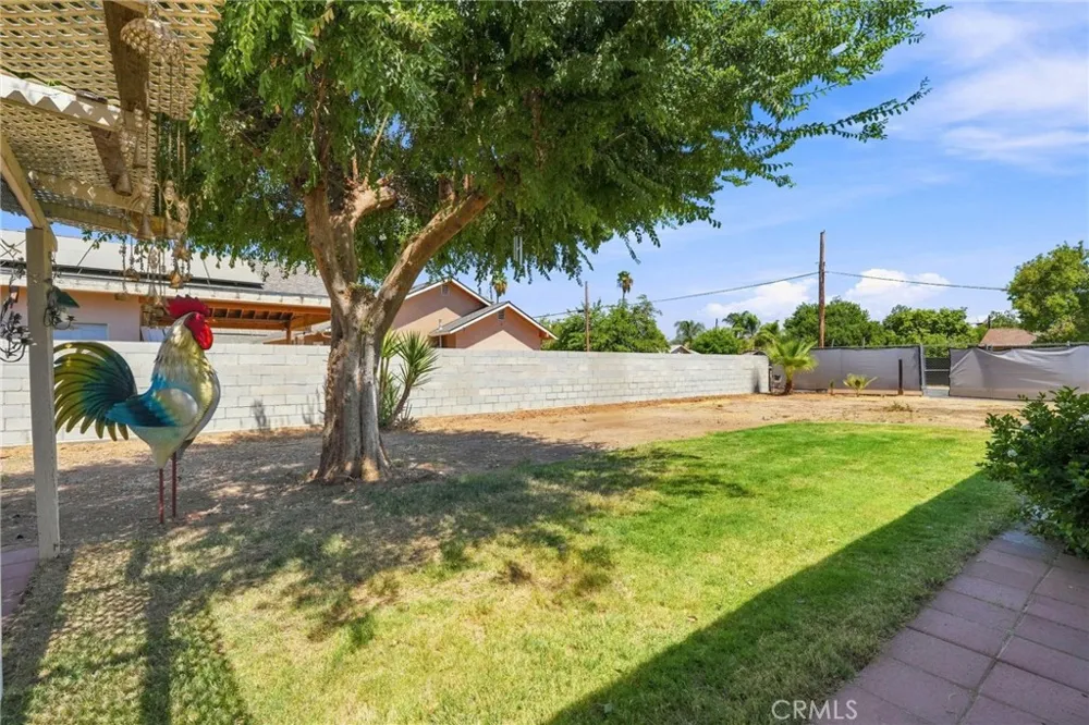 1208 South Orange Cove, CA 93646