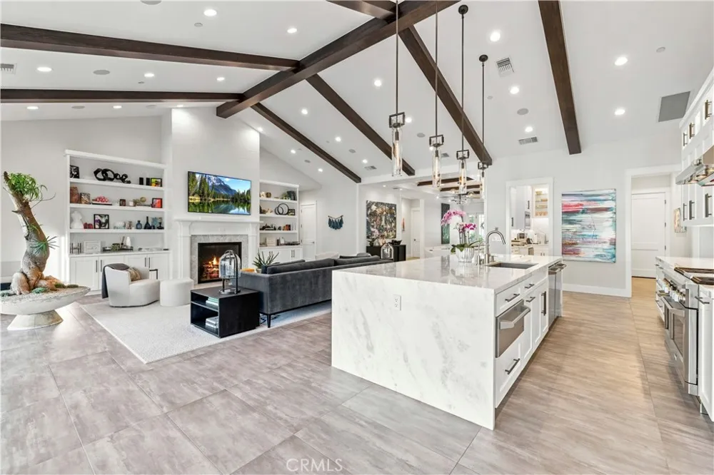 26185 Ravenhill Road Canyon Country, CA 91387