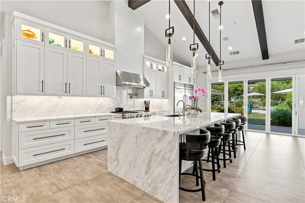 26185 Ravenhill Road Canyon Country, CA 91387
