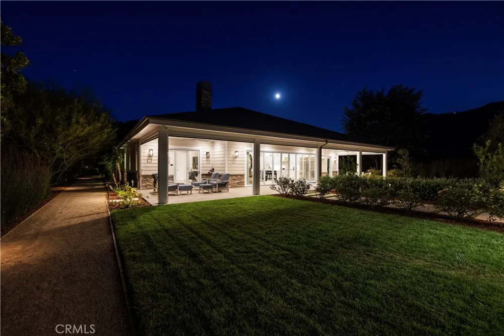 26185 Ravenhill Road Canyon Country, CA 91387