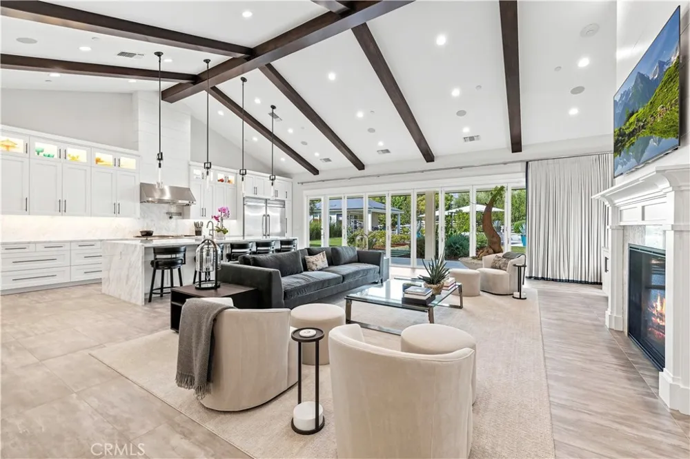 26185 Ravenhill Road Canyon Country, CA 91387
