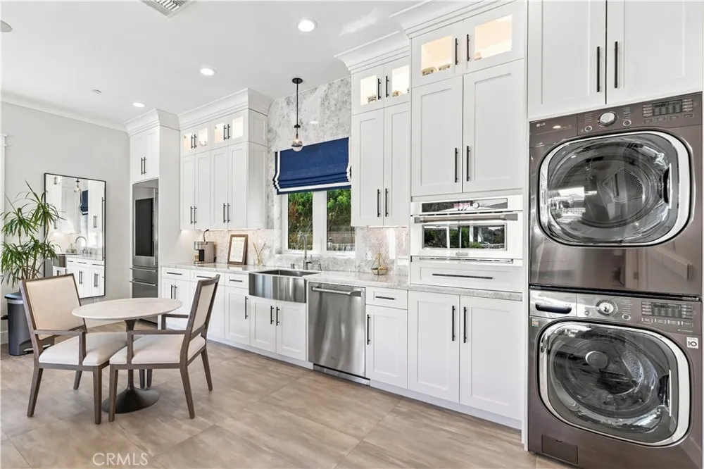 26185 Ravenhill Road Canyon Country, CA 91387