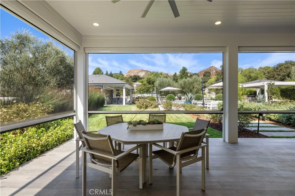 26185 Ravenhill Road Canyon Country, CA 91387