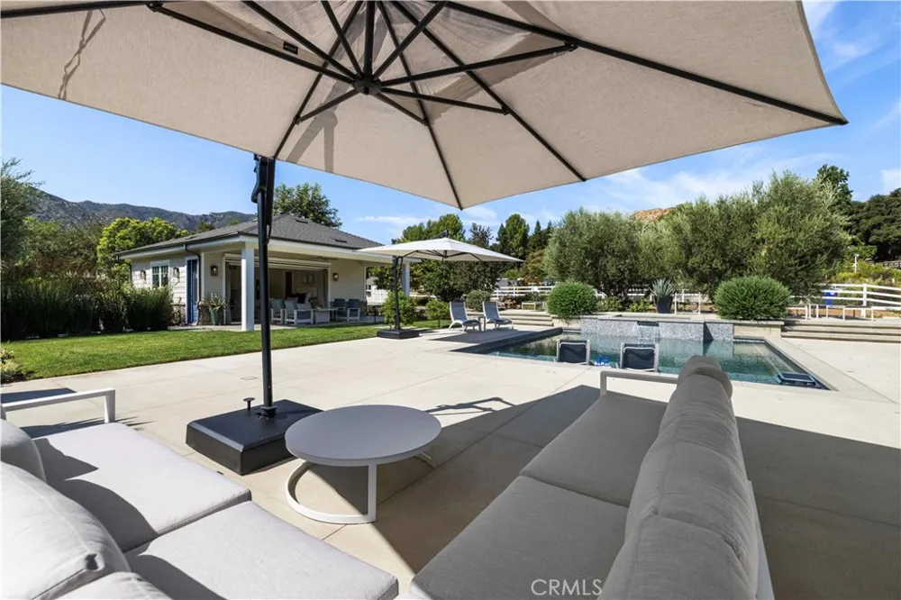 26185 Ravenhill Road Canyon Country, CA 91387