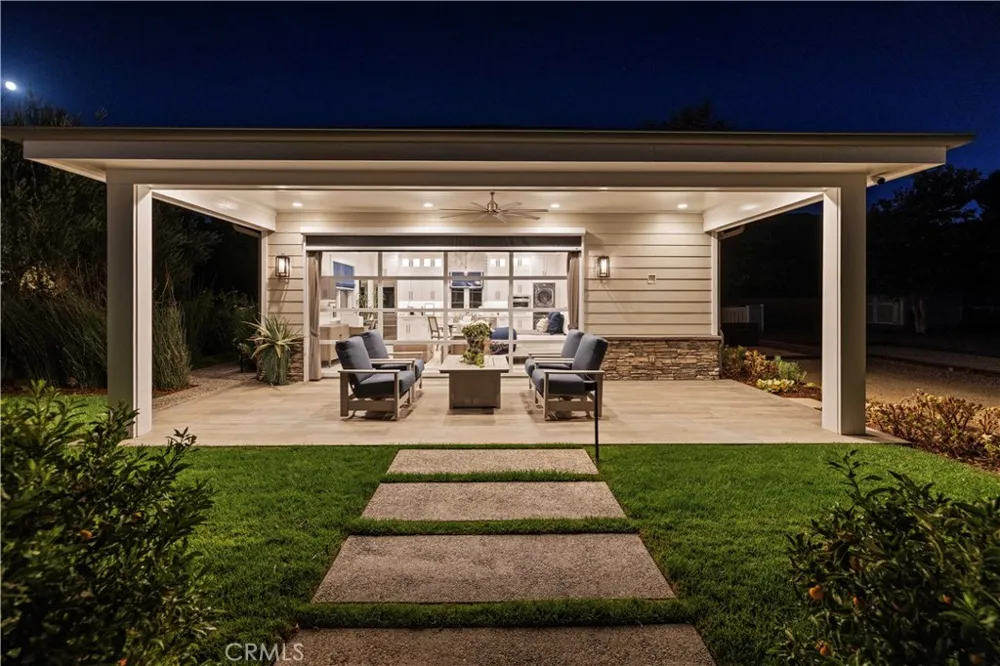 26185 Ravenhill Road Canyon Country, CA 91387