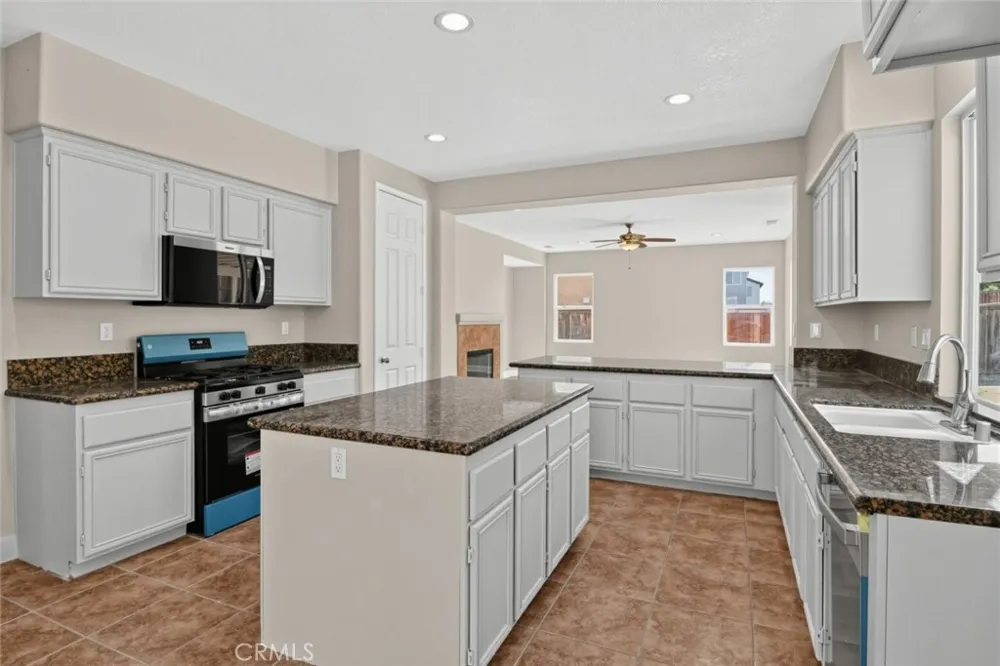 12571 Verano Street Victorville, CA 92392
