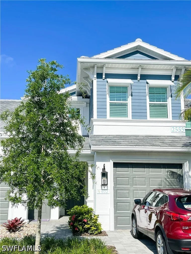 Seychelles Drive #402 Naples, FL 34112