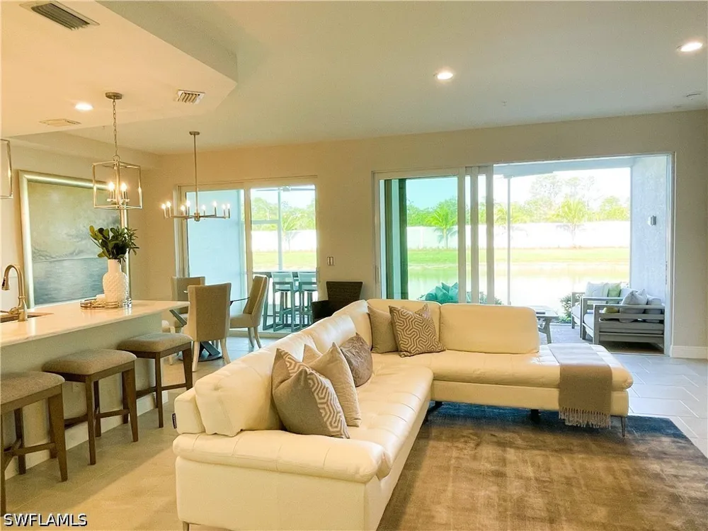 Seychelles Drive #402 Naples, FL 34112