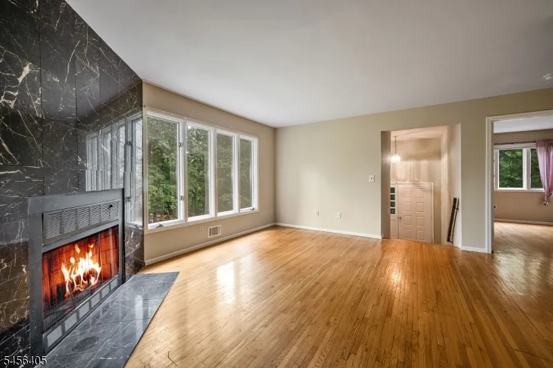 103 Continental Rd Parsippany-Troy Hills, NJ 07950