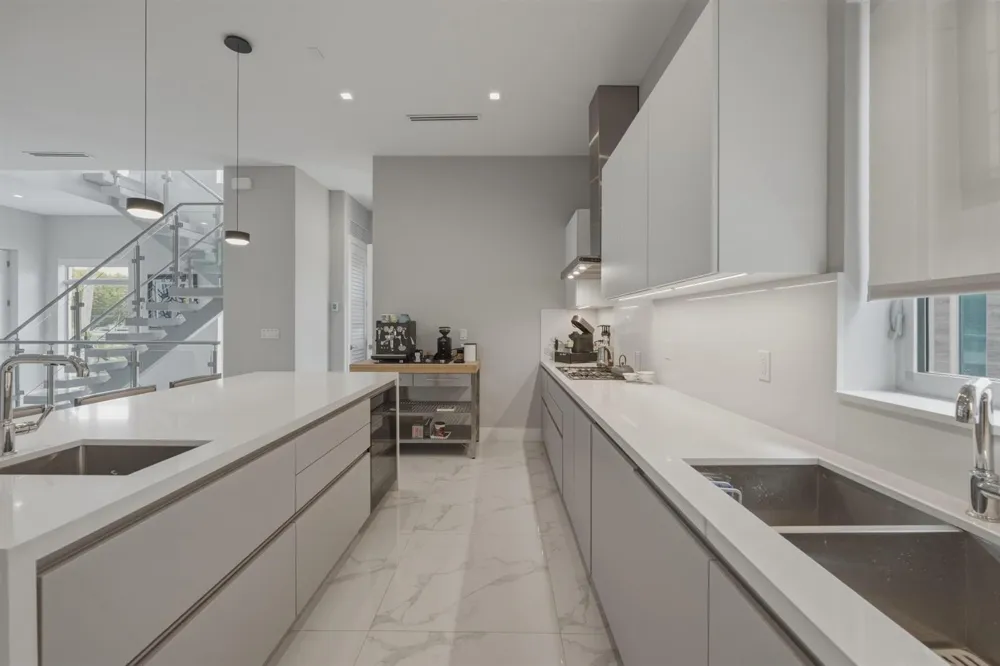 5 SE 11th Avenue Fort Lauderdale, FL 33301