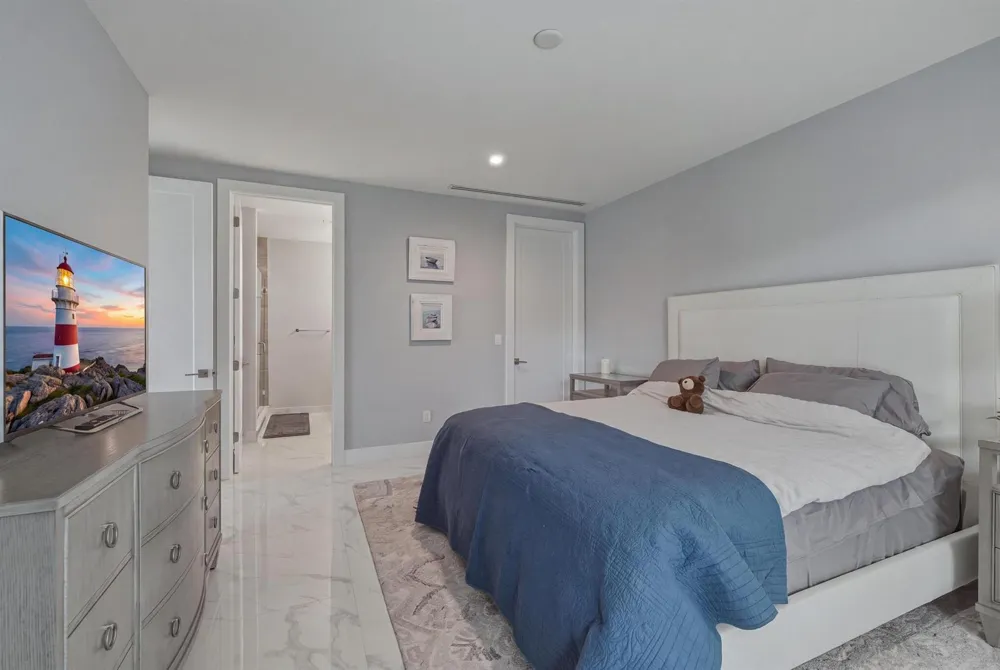 5 SE 11th Avenue Fort Lauderdale, FL 33301
