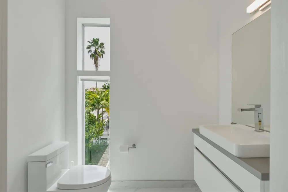 5 SE 11th Avenue Fort Lauderdale, FL 33301