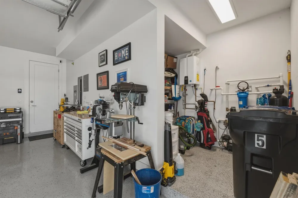 5 SE 11th Avenue Fort Lauderdale, FL 33301