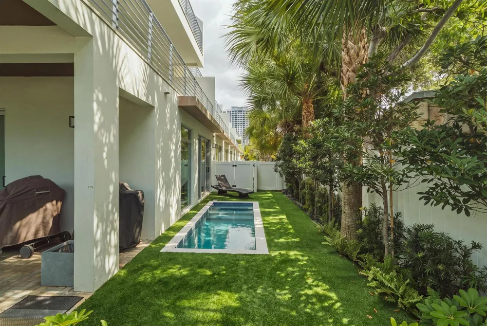 5 SE 11th Avenue Fort Lauderdale, FL 33301