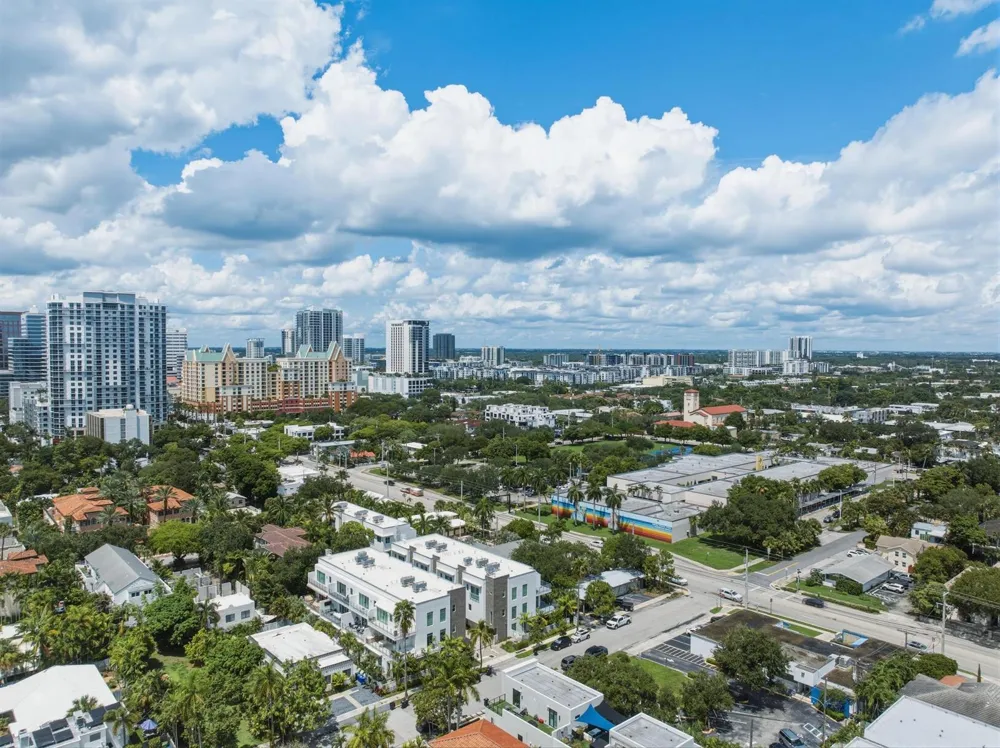 5 SE 11th Avenue Fort Lauderdale, FL 33301