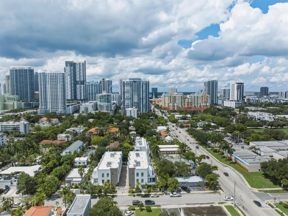 5 SE 11th Avenue Fort Lauderdale, FL 33301