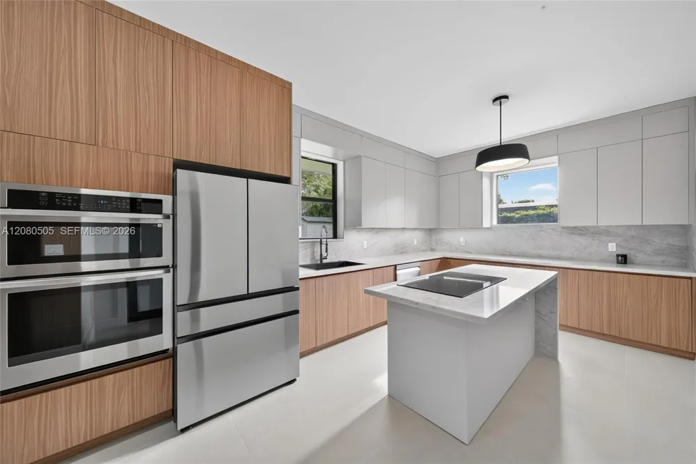 8230 SW 117th Ter Miami, FL 33156