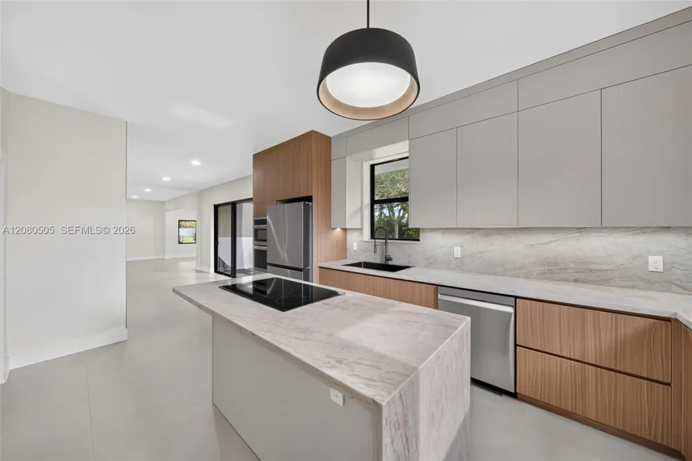 8230 SW 117th Ter Miami, FL 33156